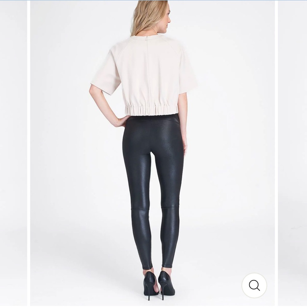 Spanx - Faux Leather Hip Zip Leggings Sz Xs #U3 View 3